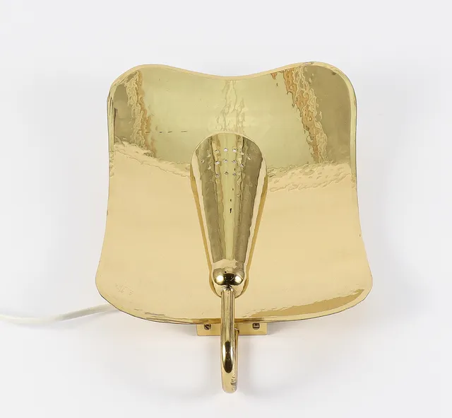 LARS HOLMSTRÖM. Vägglampa mässing, 1900-talets mitt.