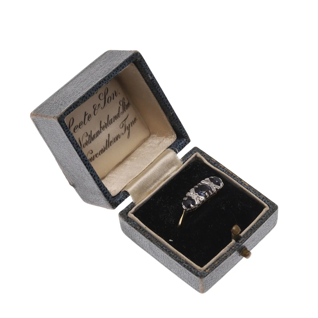 A SAPPHIRE AND DIAMOND RING. — Rings — Lawrences Auctioneers