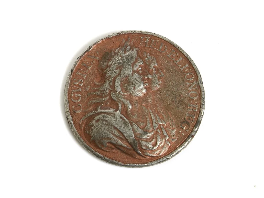 Minnesmedalj, Karl X Gustav & Hedvig Eleonora med sonen Karl XI, av Arvid Karlsteen, 1680, 45,6g — Mynt/Övrigt — Kaplans