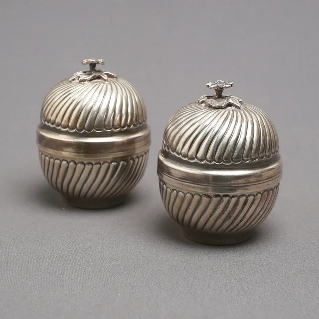 LOCKDOSOR, 2 st, silver, 1900-tal.