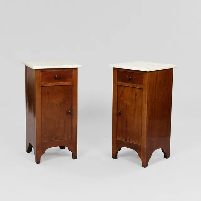 Par sengeskabe med marmorplader, 1930-40'erne, Danmark. (2).