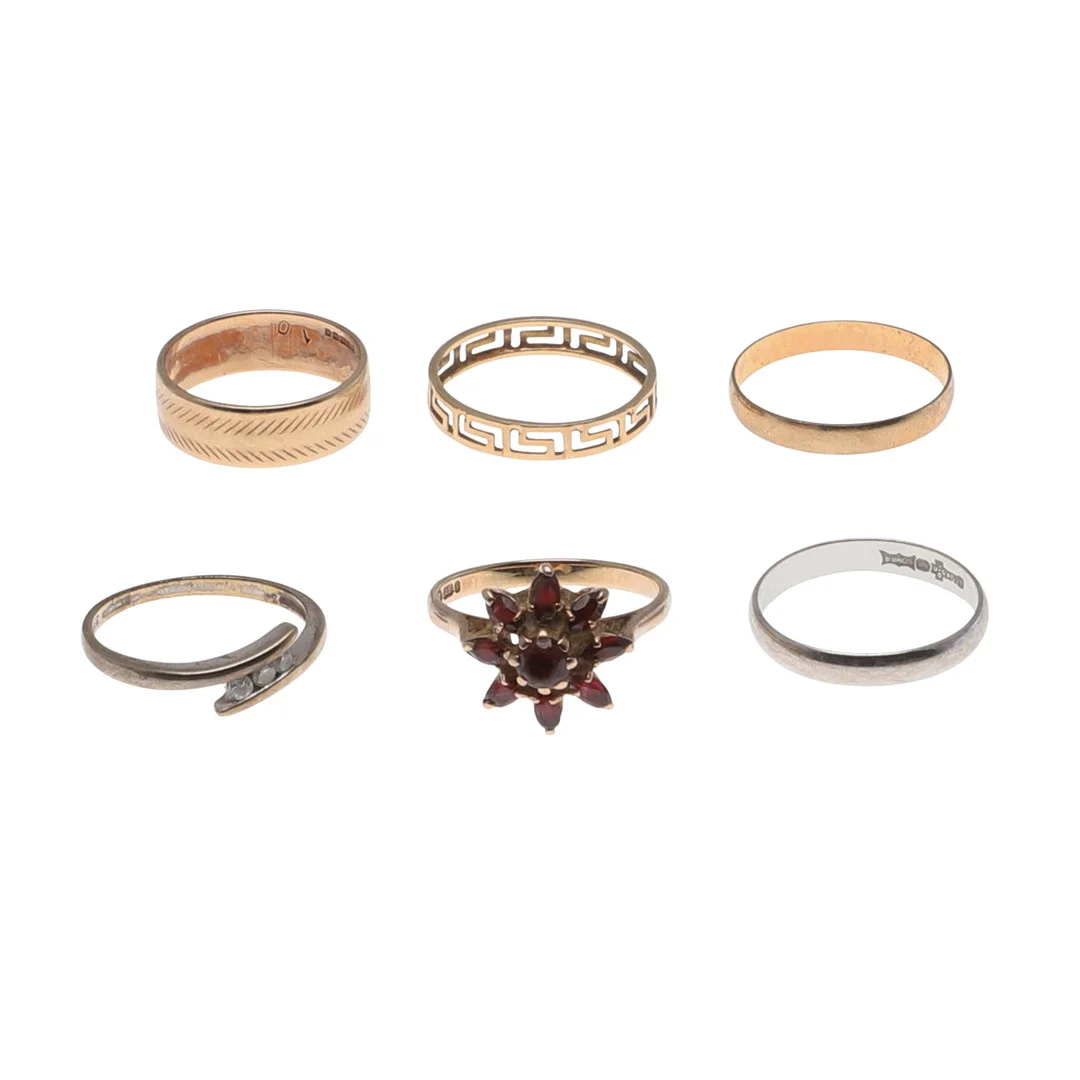 SIX ASSORTED GOLD RINGS. — Rings — Lawrences Auctioneers