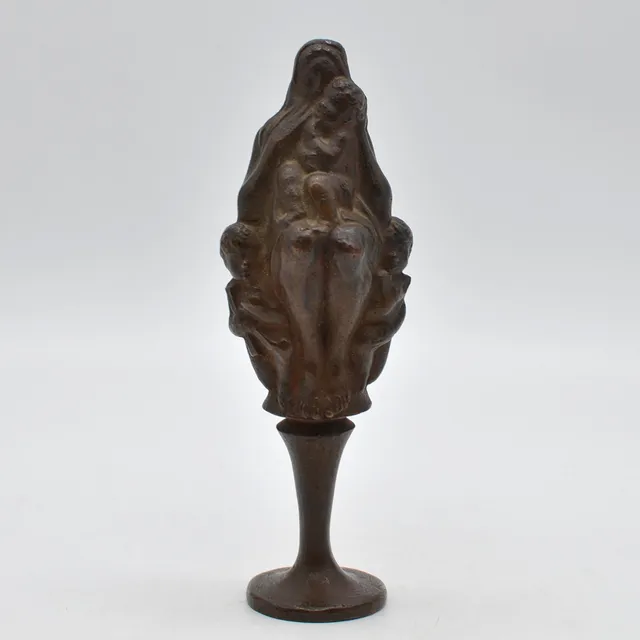 GEORG WRBA (1872-1939). "CARITAS", 1928, BRONZEFIGUR / PETSCHAFT, RÜCKSEITIG SIGNIERT, HÖHE CA. 15,5 CM.