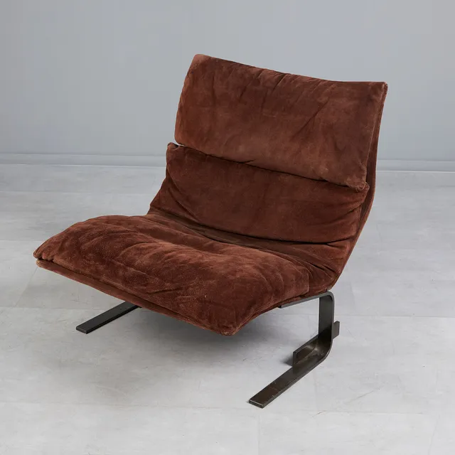 GIOVANNI OFFREDI (1929-1999). für Saporiti, Sessel / Lounge Chair, Modell 'Onda', Wildleder, Metall, 1970er Jahre, Italien.