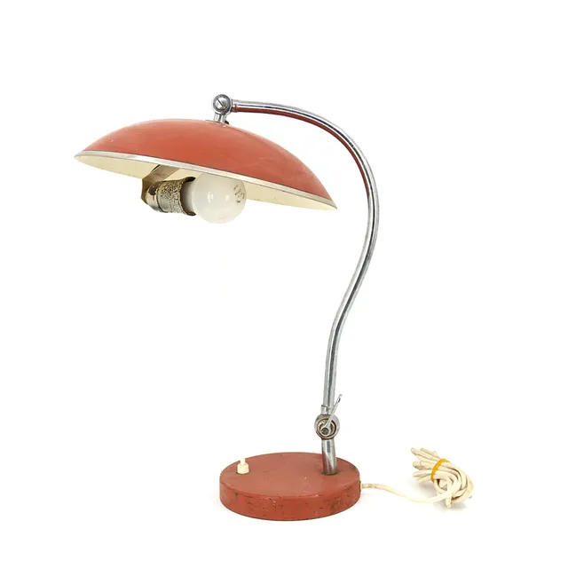 SKRIVBORDSLAMPA, Art déco, lackerad skärm och fot, kromad arm, modell 528, Boréns, Borås, 1930-tal.