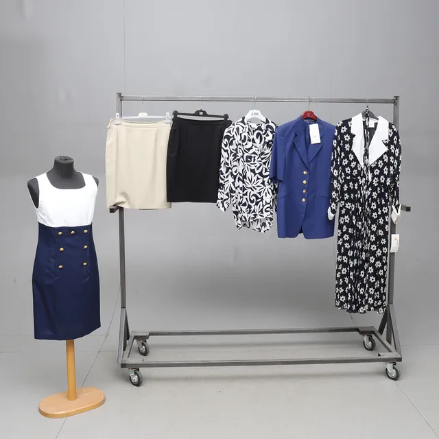 KLÄDER, 6 st, bla Yves Saint Laurent, Guy Laroche, Frank Usher, Bernd Berger.