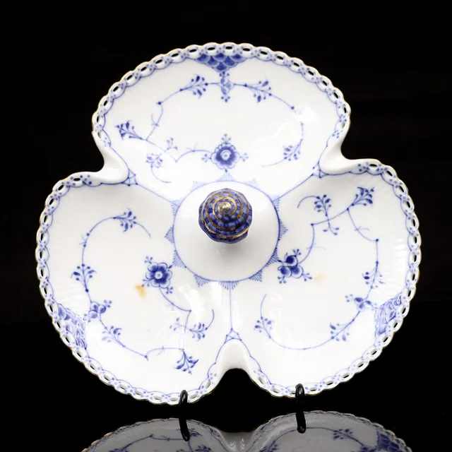 ROYAL COPENHAGEN, porslin, Musselmalet helblond, cabaret, modell 1178. Danmark.