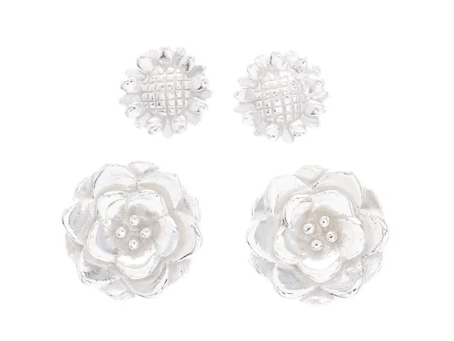 ÖRHÄNGEN, 2 par, sterlingsilver, blommor, stift, vikt 2,1 g.