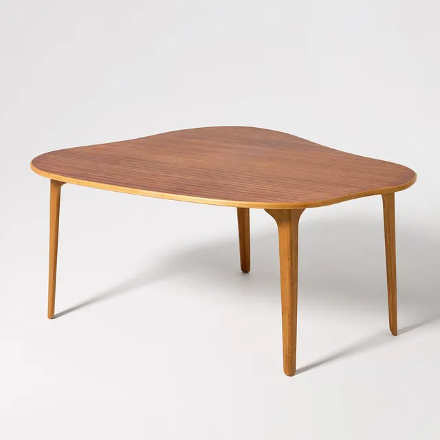 GUSTAF AXEL BERG. "Amöbabordet", Sverige 1930/40-tal, organisk form, stomme i ask, skiva fanerat i mahogny.