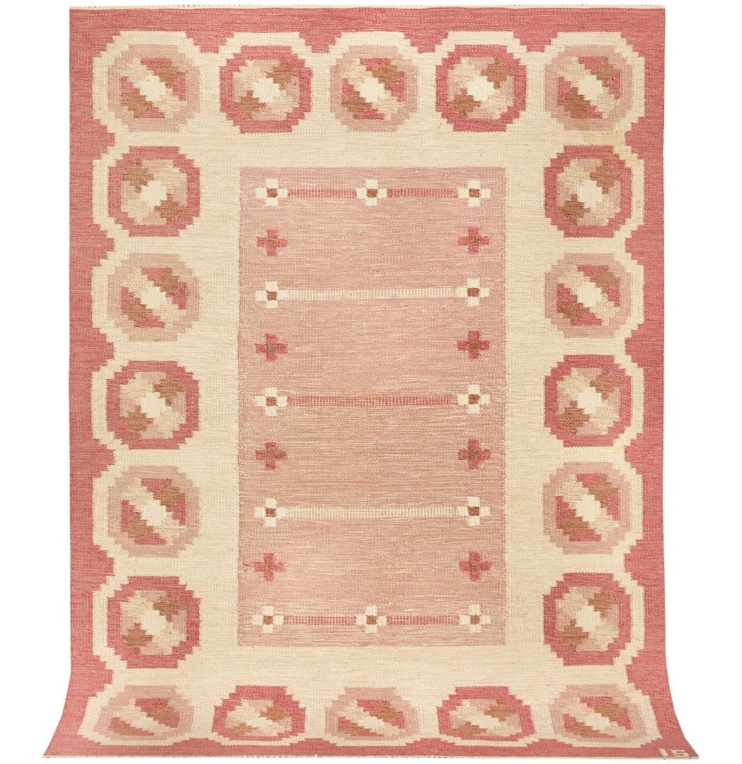 INGEGERD SILOW. Matta, röllakan, 240X166 cm. — European Carpets & Textiles — Formstad Auktioner