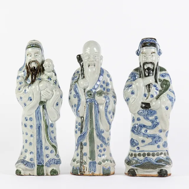 FIGURINER, 'Immortals' 3 stycken, keramik, Kina, 1800/1900-tal.