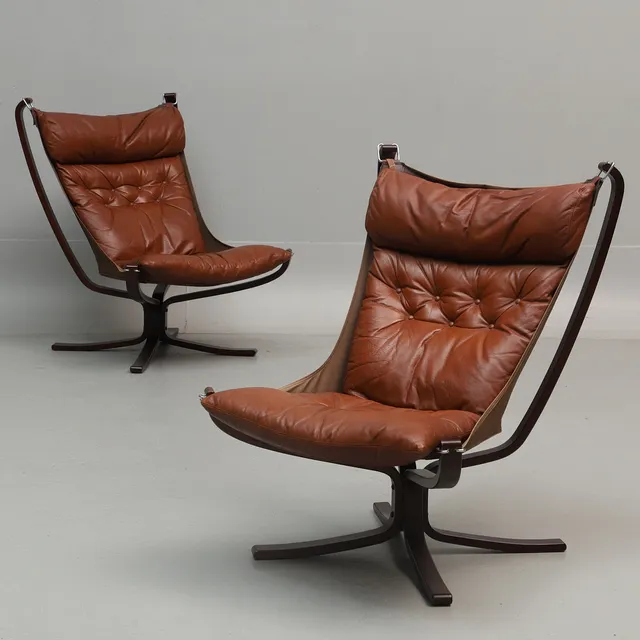 SIGURD RESSELL. Fåtöljer, ett par, "Falcon Chair", Vatne Møbler, Norge, 1970-talet.