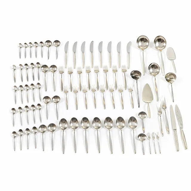 TIAS ECKHOFF. Georg Jensen. "Cypres" bestik af sterlingsølv (82).