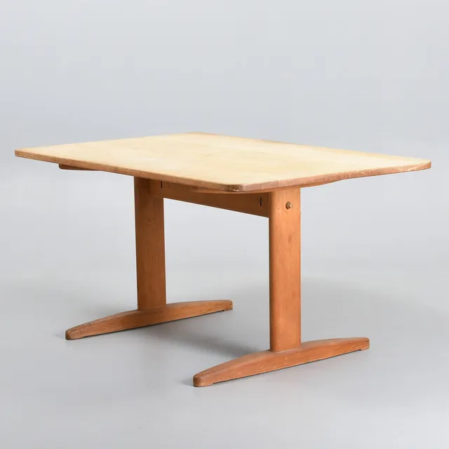 BØRGE MOGENSEN. Shaker spisebord af massiv eg. CM Madsen. Danmark, 1970'erne.
