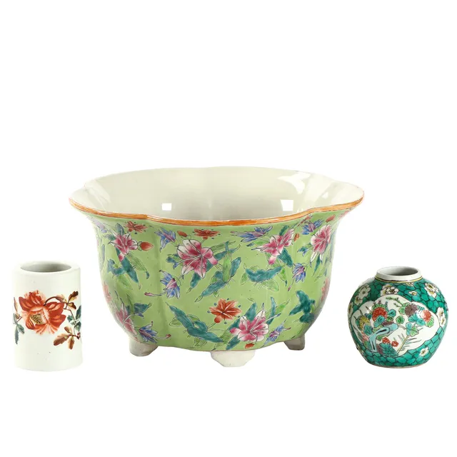 Three pieces of oriental porcelain including vase, goblet & flower bowl. 1900 / 2000s. (3)