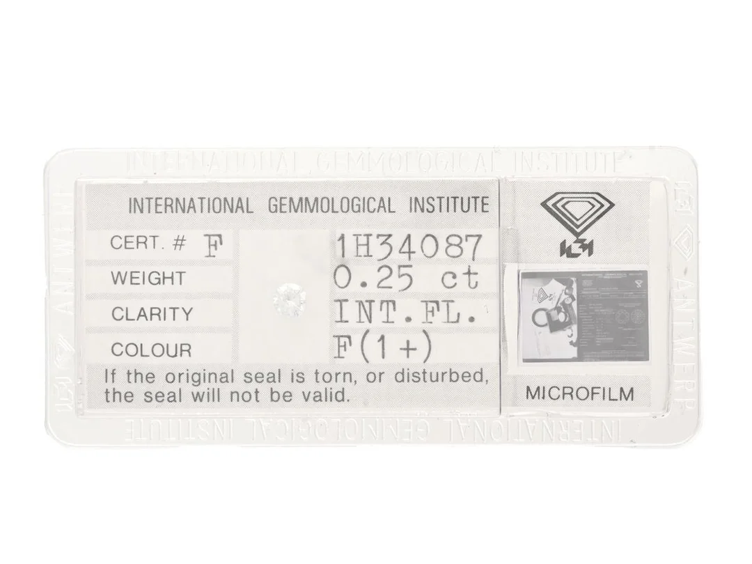 DIAMANT, briljantslipad 0,25 ct, TW(F)/IF, mått 4,04 x 4,09 x 2,42 mm, förseglad, IGI certifikat. — Ädelstenar/Diamanter — Kaplans
