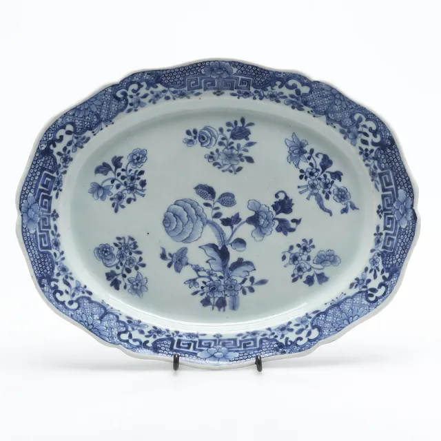 STEKFAT, porslin, Kina, Qianlong (1736-1795).