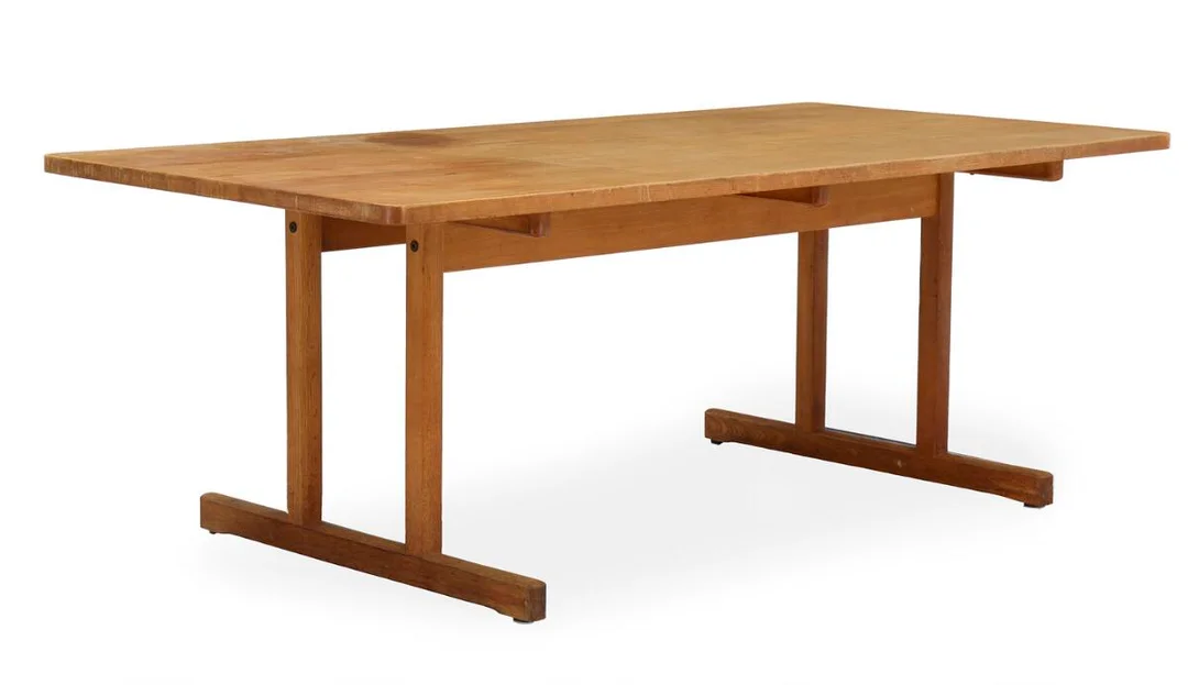 “Shaker”. Solid oak dining table. Manufactured and marked by Fredericia Stolefabrik. H. 71 cm. L. 195 cm W. 97 cm. (2) — Modern Furniture — Bruun Rasmussen