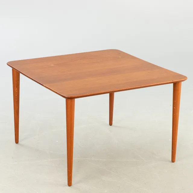 PETER HVIDT & ORLA MØLGAARD-NIELSEN. Teak Couchtisch für France & Son.