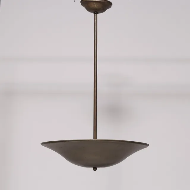 SKANDINAVISK DESIGN. Loftslampe, bruneret messing, ca. 1940'erne.