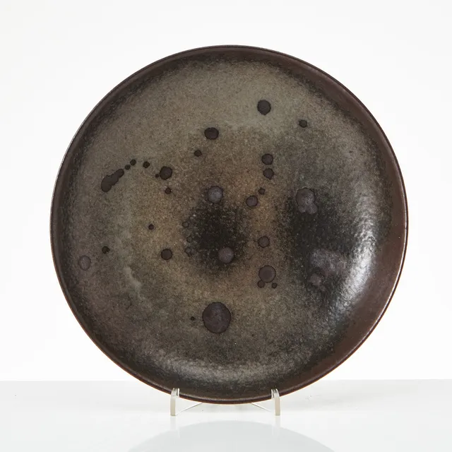 LIISA HALLAMAA. (Finland, 1925–2008). Fat, stengods, monogramsignerad LH, Arabia.