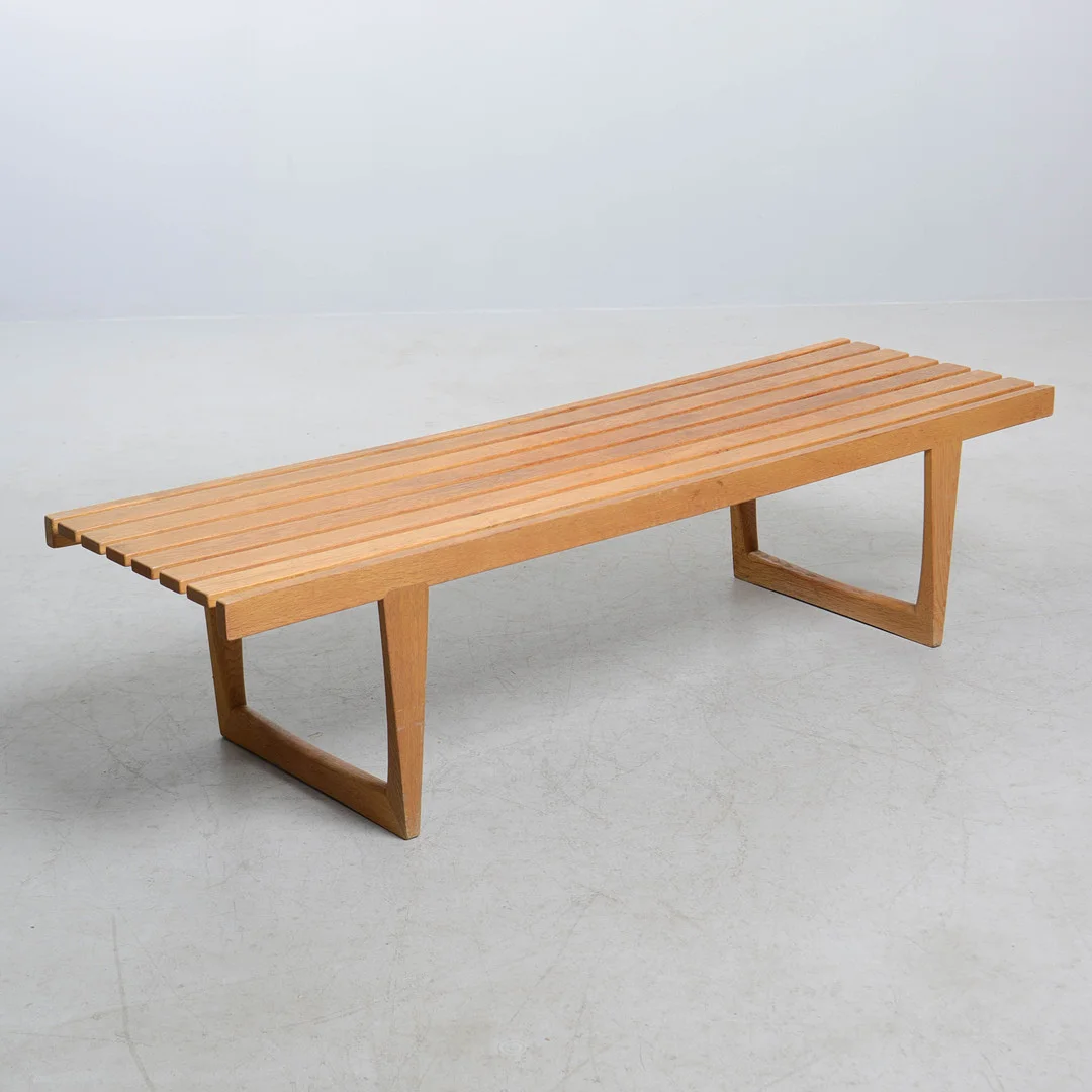 YNGVAR SANDSTRÖM. Bänk, "Tokyo" ur Triva-serien, NK Nordiska Kompaniet, 1960-tal. — Other — Formstad Auktioner