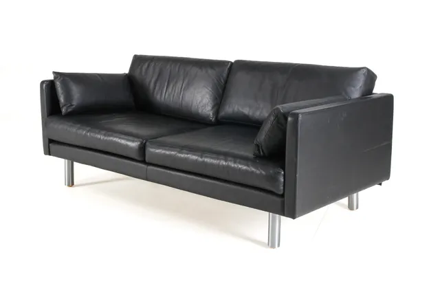 Erik Ole Jørgensen for Erik Jørgensen. Freestanding 2½-seater sofa, model EJ220