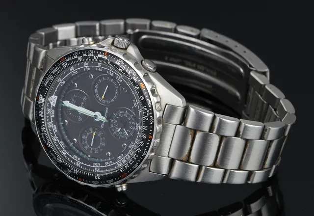 Seiko herrearmbåndsur med chronographfunktion, m.m.