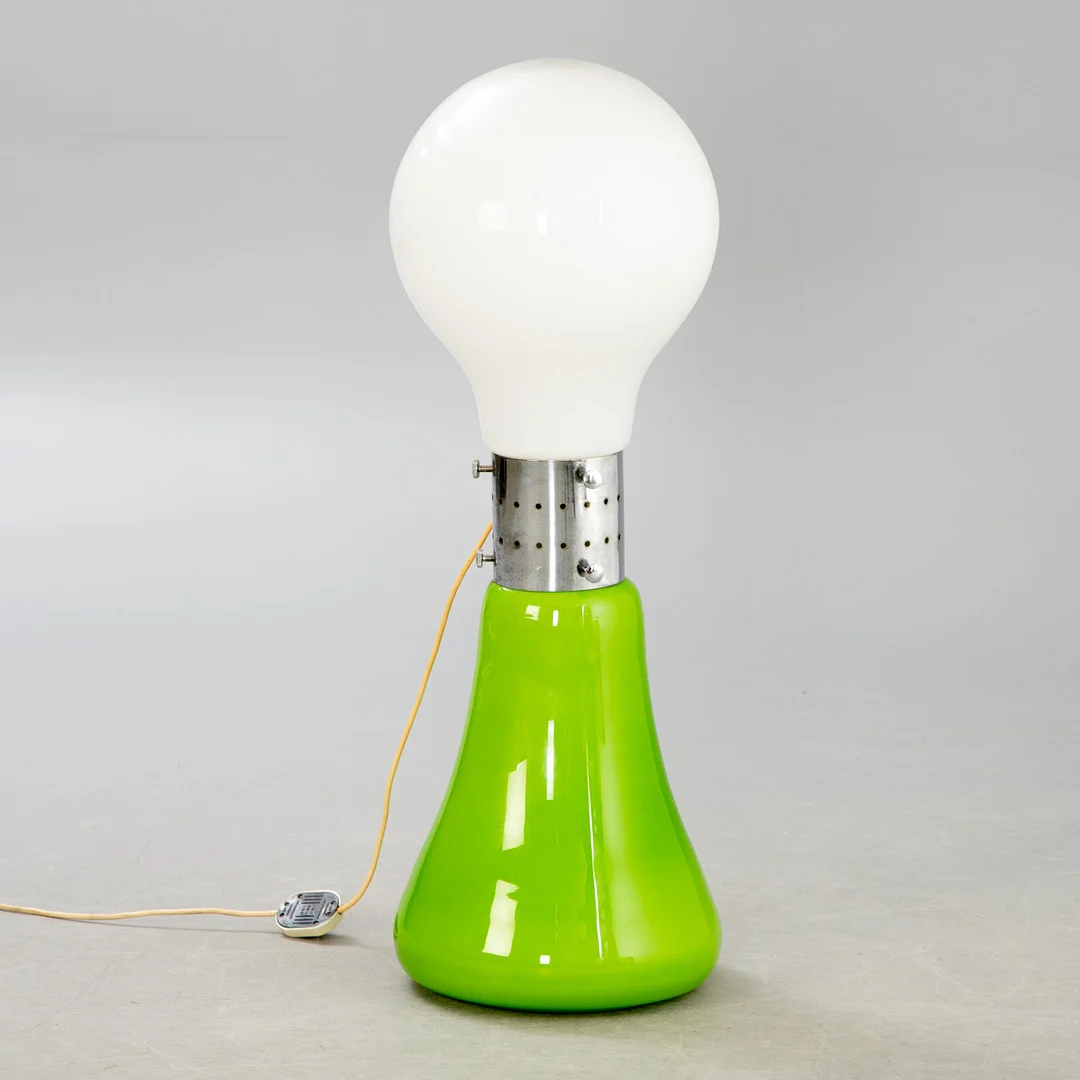 CARLO NASON. ZUGESCHRIEBEN. Bodenleuchte/Stehleuchte 'Brillo', Italien, 1970er Jahre. — Floor lights — Stockholms Auktionsverk Hamburg