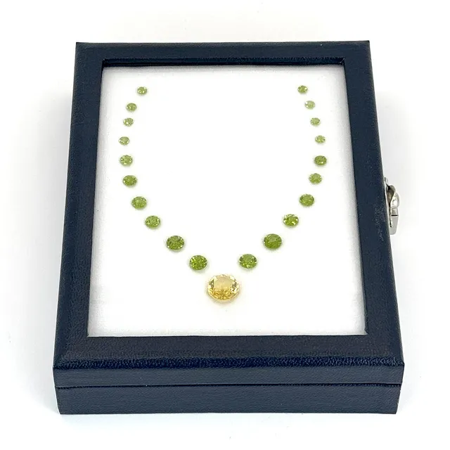 NATURAL GEMSTONES NECKLACE LAYOUT.