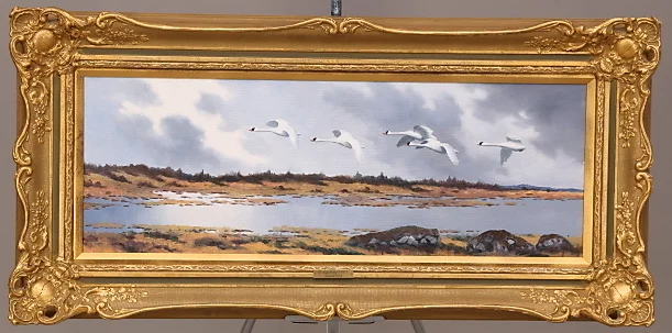 WALTER LILJENBERG. Fem svanar, olja duk, signerad W.Liljenberg. — Paintings — Leiflers Auktionshus