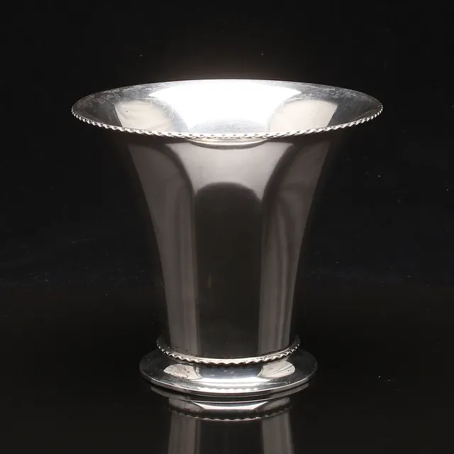 BÄGARE i silver, Markströms Guldsmeds AB K G, Uppsala, 1939.