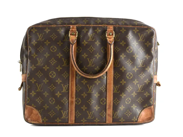 PORTFÖLJ, LOUIS VUITTON, Porte documents voyage, monogram canvas, 40x30x5cm, slitage, fodret i innerfickorna bör bytas.