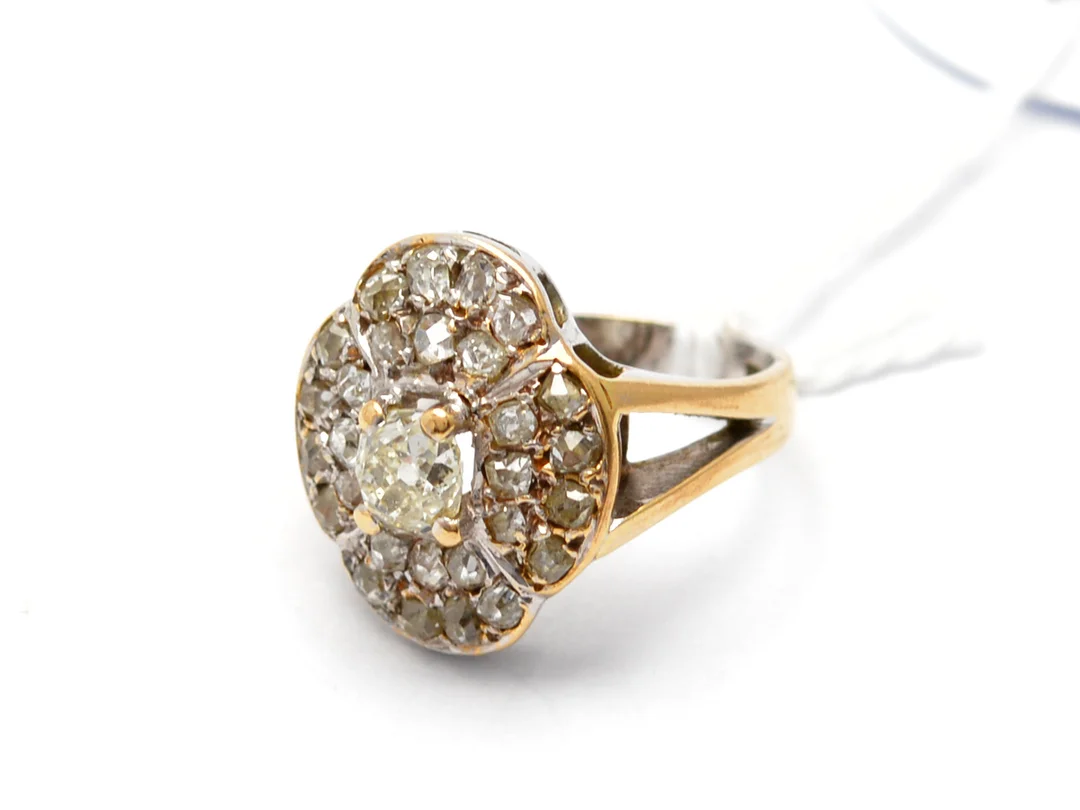 Ring 18K 3,8g Ø13½ rosenstenar och diamanter med äldre slipning — Smycken/Ring — Kaplans