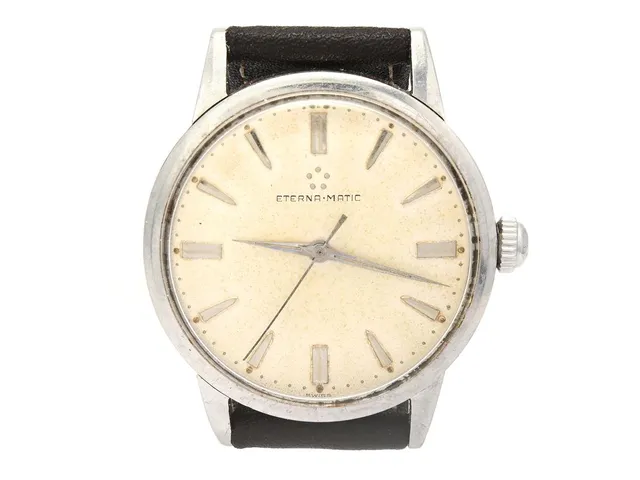 ETERNA-MATIC, herrur, 34,5 mm, Cal ,1416 U Serie nr. 4646752, Boett nr. 4485972, stål, automatisk, plexiglas, skadad urtavla, servicebehov, läderband, ca 1961.