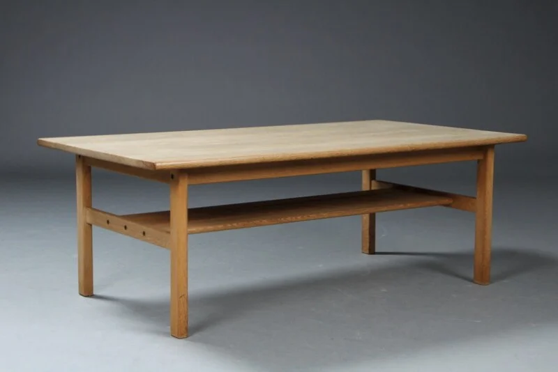 Kurt Østervig. Sofabord af massiv egetræ — Furniture/Coffee tables, occasional tables — Lauritz