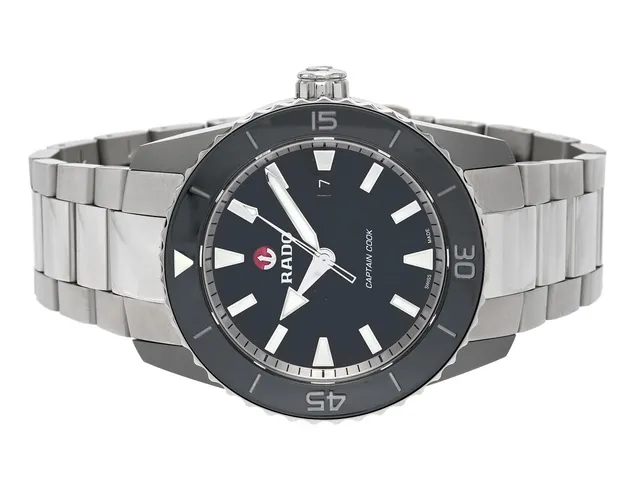 RADO, Hyperchrome, Captain Cook, Cal 763, Serie nr. 14850863, PIC nr. R32501203, Ref. nr. 01.763.0501.3.020, herrur, 44 mm, titan, automatisk, safirglas, datum, originallänk, viklås, Ref nr. 03631/09, cert, april 2018, box, ytterkartong.