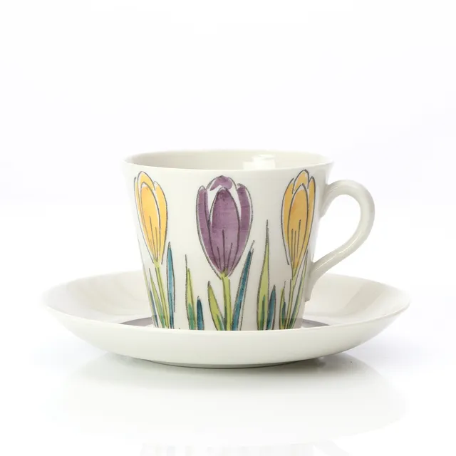 ELLEN MORTENSEN. TEKOPP MED FAT. Keramik. Gefle, "Crocus".