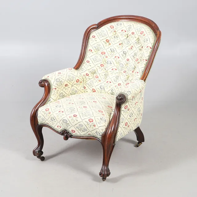 VICTORIAN CARVED MAHOGANY SHOW FRAME BUTTON BACK LADIES ARMCHAIR.