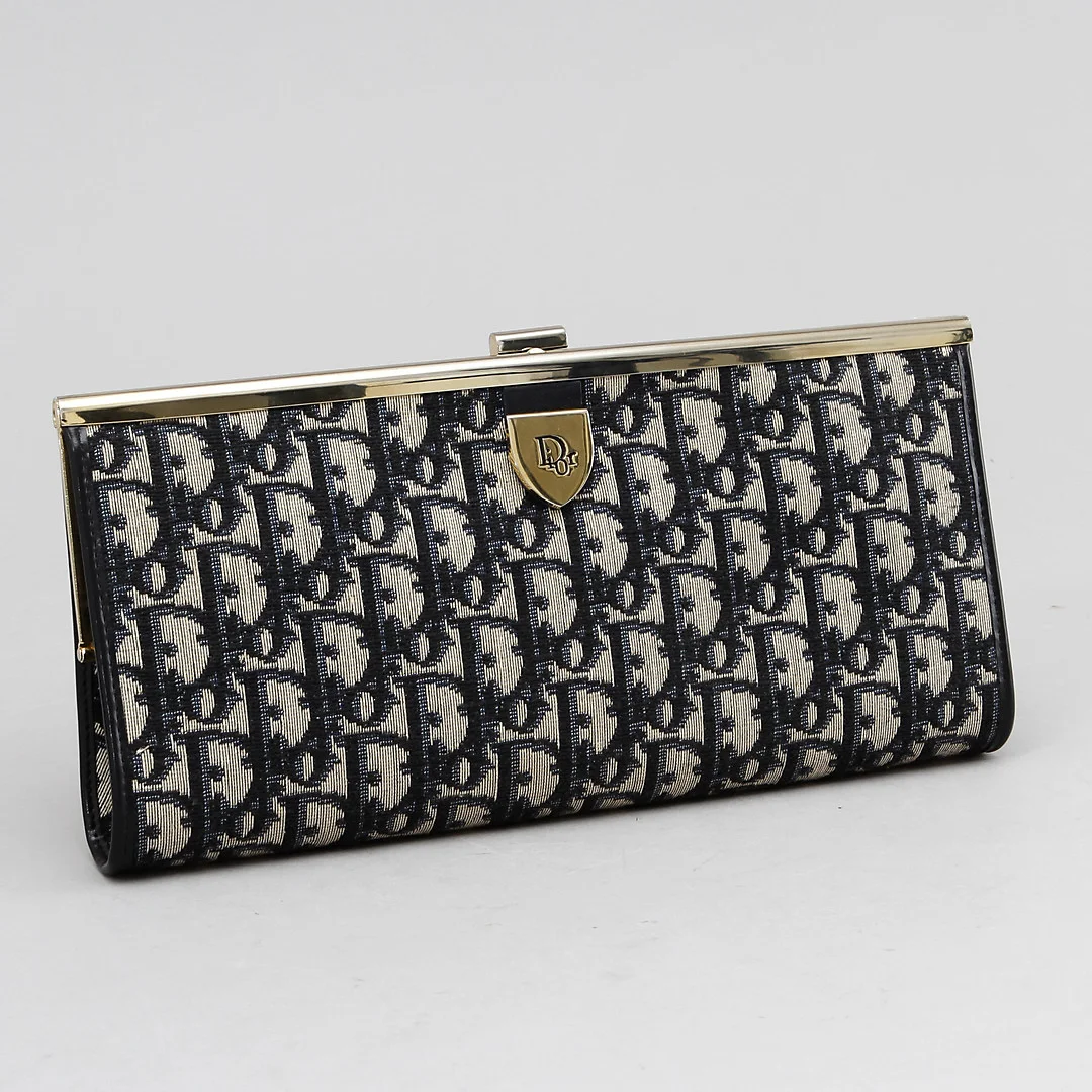 VÄSKA, Christian Dior, 1970/80-tal. — Vintage & Designer Fashion — Göteborgs Auktionsverk