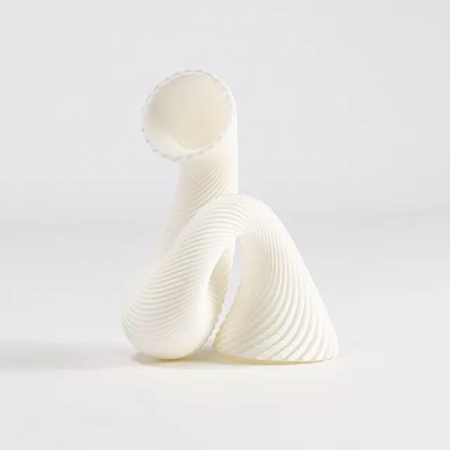 EVA HILD. Skulptur, "Taggad", 3/135.