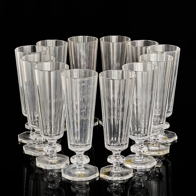 ELIS BERGH. Champagneglas, 12 st, "Karlberg", Kosta, signerade.
