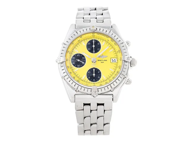 BREITLING, Chronomat, "Tachymeter", Cal 13 (Valjoux 7750), Verk nr. 1260, Serie nr. 059, Ref nr. J13049X, kronograf, herrur, 40,5 mm, 18K vitguld, automatisk, safirglas, datum, Pilotlänk (18K vitguld), viklås, totalvikt 228,9 gram, ca 1995, serviceetui.
