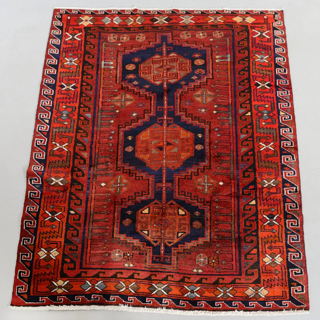 MATTA, Persisk, 219 x 167 cm. — Oriental Carpets & Textiles — Formstad Auktioner