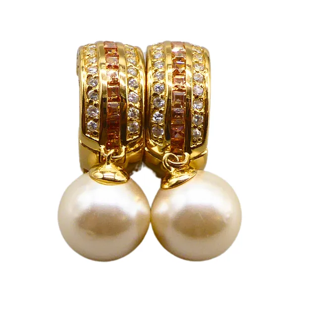 RICARD M. MODESCHMUCK CREOLEN MIT KUNSTPERLE AUS 925ER SILBER.