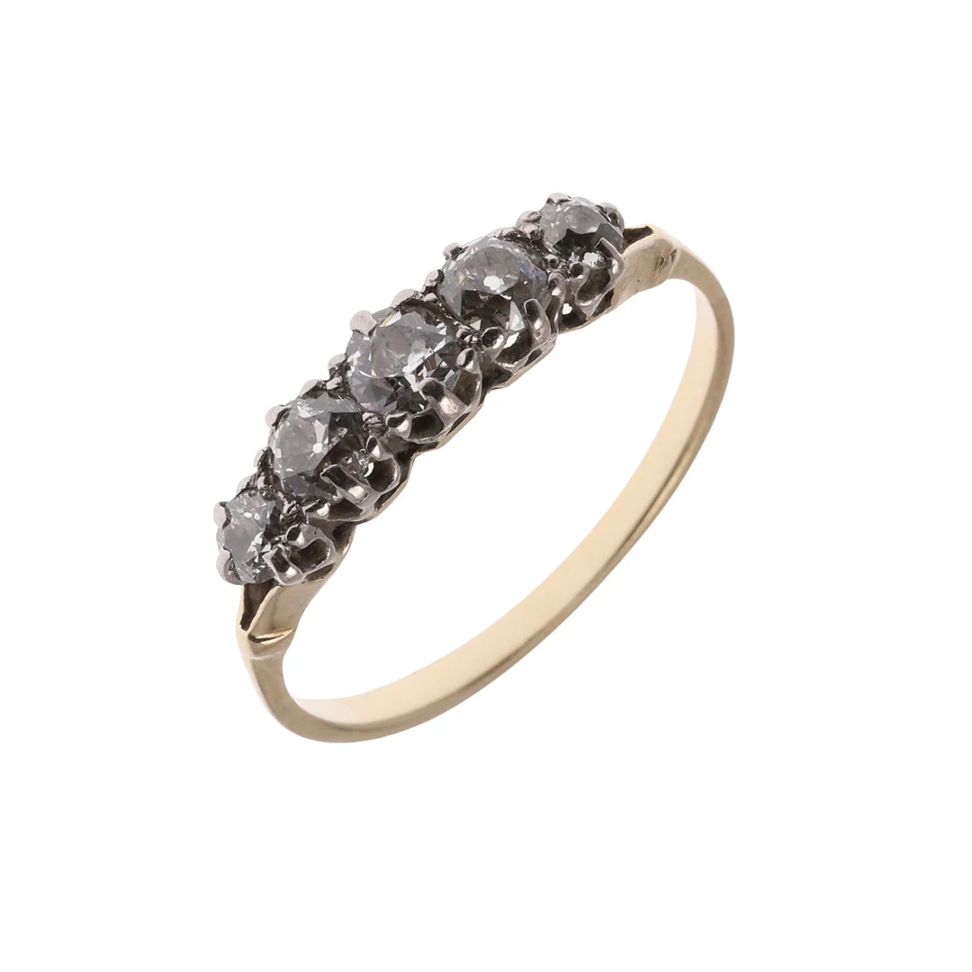 A DIAMOND FIVE STONE RING. — Rings — Lawrences Auctioneers