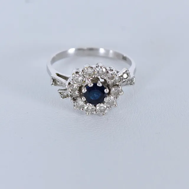 CARMOSÉRING, 0,46ct, vitguld 18K.