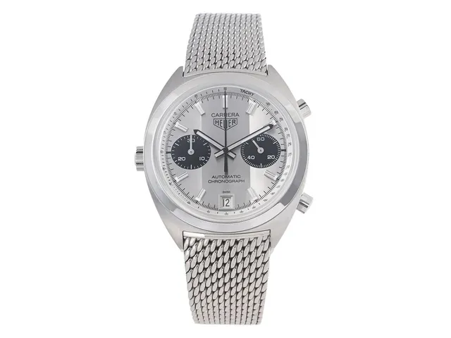 HEUER, Carrera, "Tachy", "Success - Ronnie Peterson from Jack.W.Heuer", "Sweden Only", Cal 11 (SW300-1), Serie nr. RQM4548, Ref nr. CBH2210.BA0674, Boett nr. CBH2210, kronograf, herrur, 38 mm, stål, automatisk, safirglas, datum, gravyr, originallänk, viklås, Ref nr. BA0674, ca 2017, box. Limiterad till 40 exemplar, producerad endast till den svenska marknaden.
