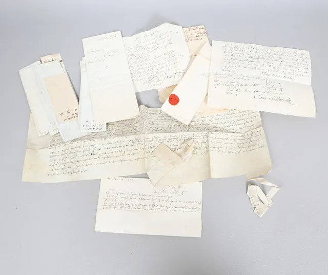 A COLLECTION OF 18TH CENTURY DOCUMENTS (QTY).