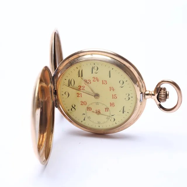 FICKUR, savonett, 14k guld, vikt ca 104 gram.